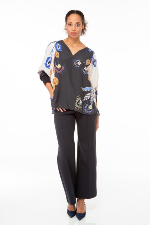 Ivi Collection Blouse Silk V Printed Leaves (25301018-276) - UNO Knokke