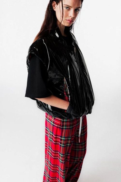 Johny Waistcoat Pattend (CHESTO-BLACK) - UNO Knokke