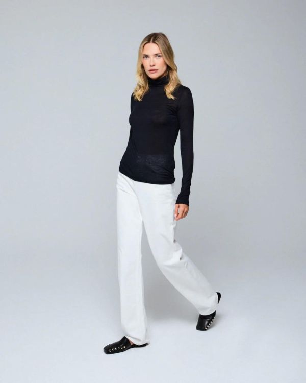 Majestic T-Shirt Viscose Cash. Colle Roulé (M482-FTS011-002) - UNO Knokke