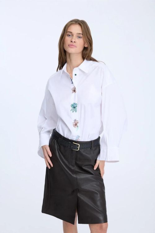 Munthe Shirt Embroided Flower (NILBERTO-33WHITE) - UNO Knokke
