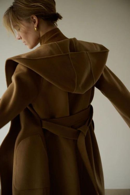 Oscar the collection Coat Hoodie Cashmere (RUFFIE-OCHRE) - UNO Knokke