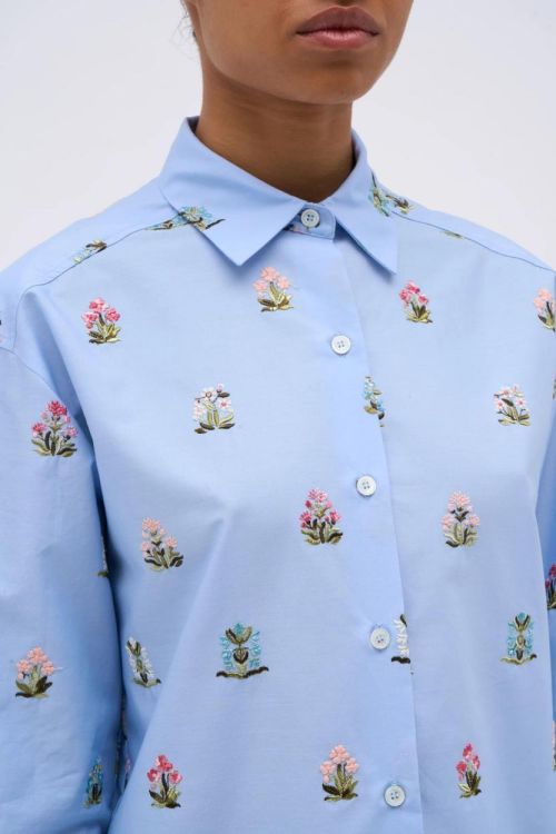 Paul & Joe Shirt Embroided Flower (COLIGNY-SKYBLUE32) - UNO Knokke