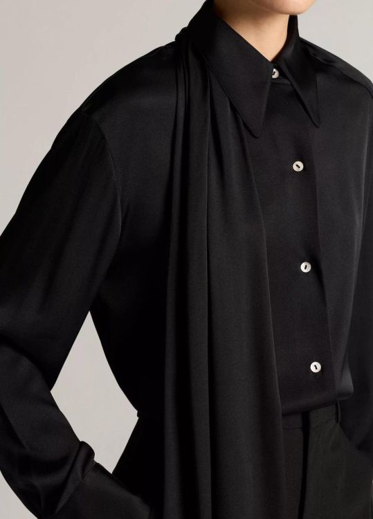 Vince Blouse Draped Scarf (V207013277-001) - UNO Knokke